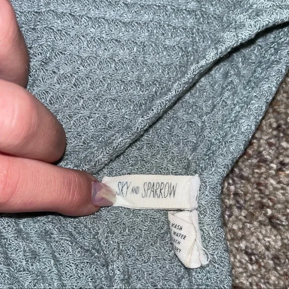 Cardigan - Picture 3 of 4